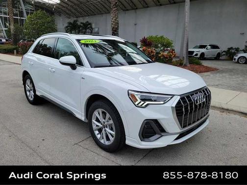 2025 Audi Q3 Premium 45 TFSI S line quattro Tiptronic