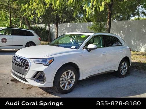 2025 Audi Q3 Premium 45 TFSI S line quattro Tiptronic