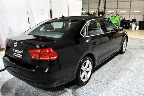 2015 Volkswagen Passat 1.8T Limited Edition