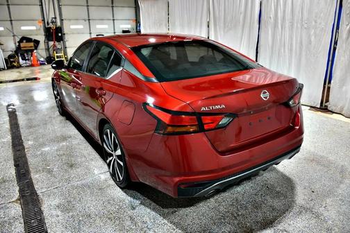 Maroon 2019 Nissan Altima 2.5 SR