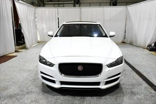2017 Jaguar XE 25t