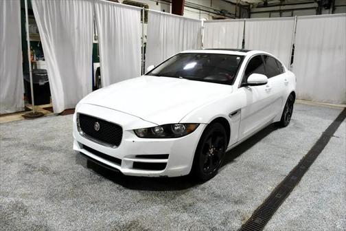 2017 Jaguar XE 25t