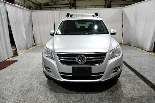 2011 Volkswagen Tiguan SE