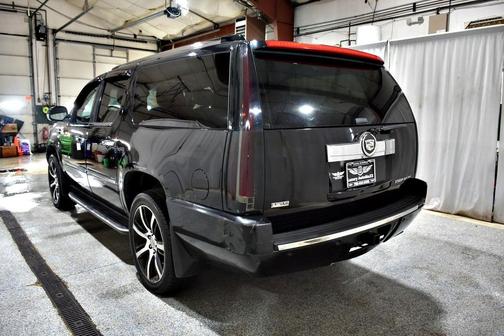 2011 Cadillac Escalade ESV Base
