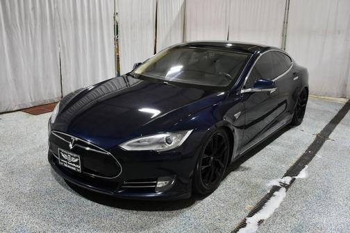 2013 Tesla Model S Performance