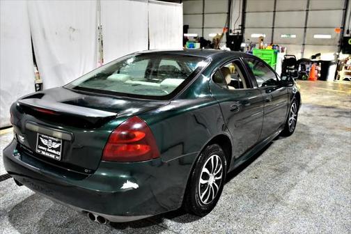 2004 Pontiac Grand Prix GT1