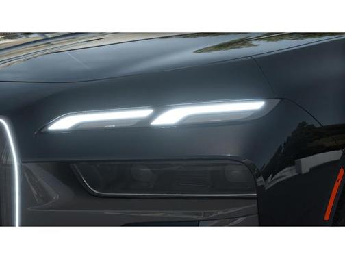 2025 BMW 740 i