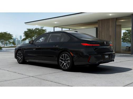 2025 BMW 740 i