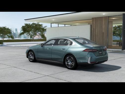 2024 BMW i5 eDrive40