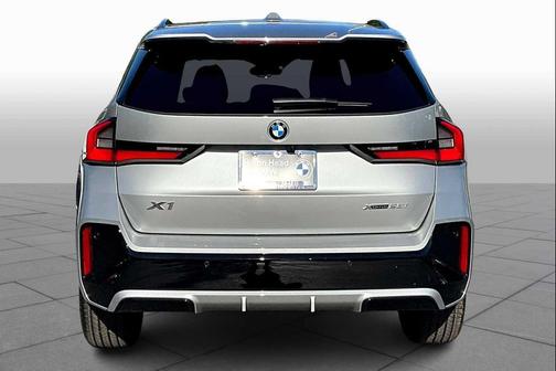 Space Silver Metallic 2026 BMW X1 xDrive28i