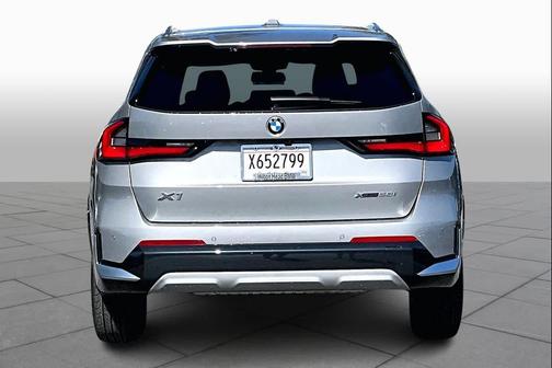 Space Silver Metallic 2026 BMW X1 xDrive28i