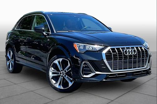 Mythos Black Metallic 2021 Audi Q3 45 S line Premium
