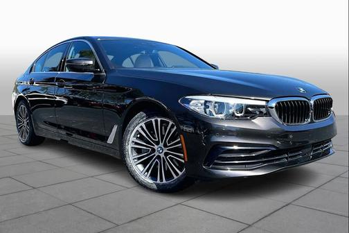 2019 BMW 530 530i