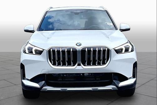 Alpine White 2026 BMW X1 xDrive28i