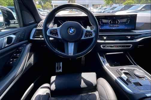 Mineral White Metallic 2024 BMW X5 xDrive40i