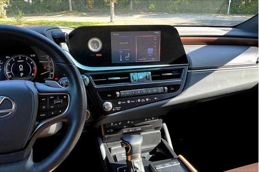 2022 Lexus ES 350 Base