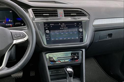 2023 Volkswagen Tiguan 2.0T SE 4MOTION