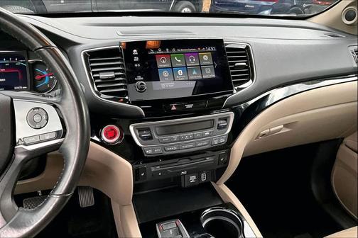 2019 Honda Pilot Touring 8-Passenger