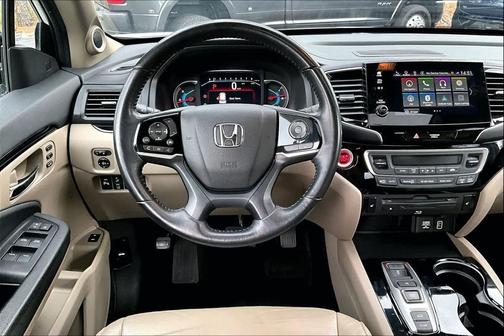 2019 Honda Pilot Touring 8-Passenger