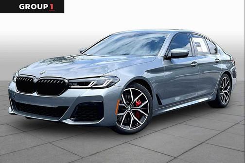 Skyscraper Gray Metallic 2023 BMW 540 i