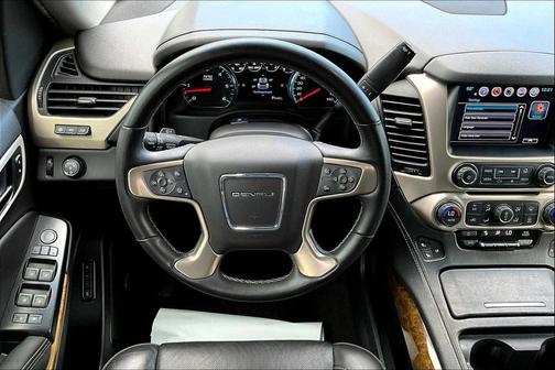 2017 GMC Yukon XL Denali