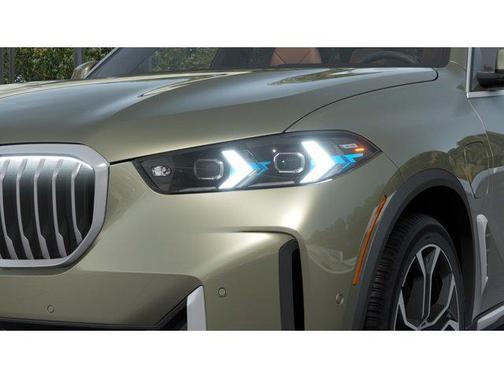 Manhattan Green Metallic 2026 BMW X5 PHEV xDrive50e