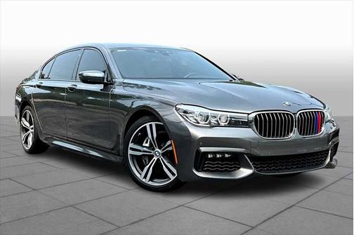2019 BMW 740 740i