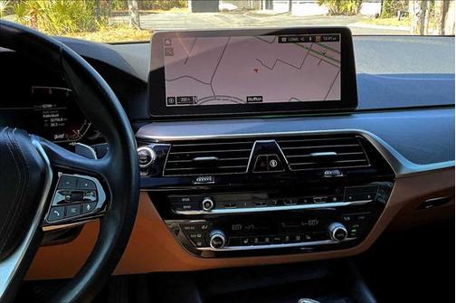 2022 BMW 530 i xDrive