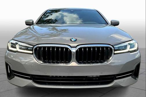 2021 BMW 530 530i