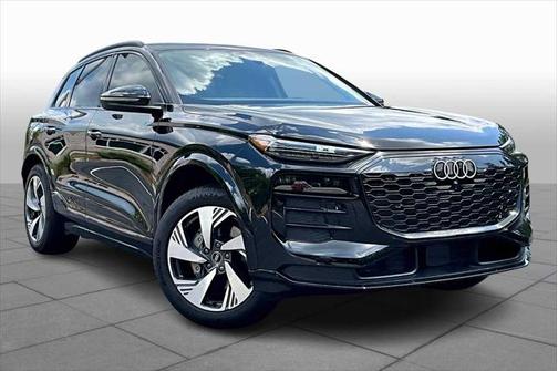 2025 Audi Q6 e-tron Premium Plus quattro