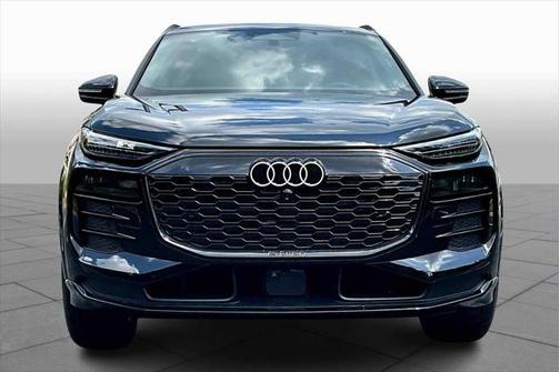 2025 Audi Q6 e-tron Premium Plus quattro
