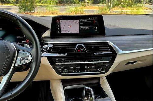 2020 BMW 540 540i