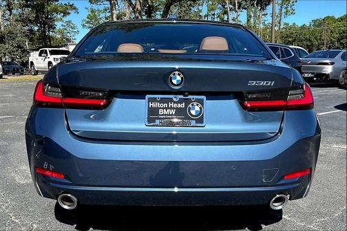 2025 BMW 330 330i Sedan