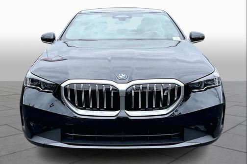 2025 BMW i5 eDrive40