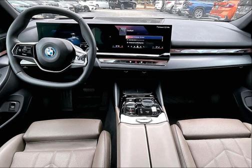 2025 BMW i5 eDrive40