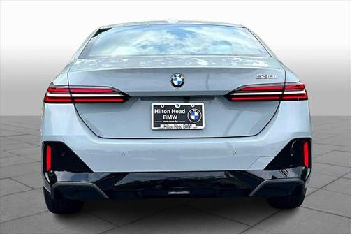 2025 BMW 530 i