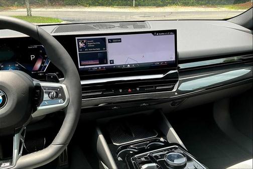 2025 BMW 530 i