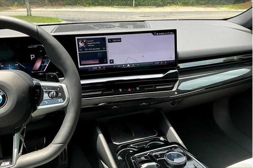 2025 BMW 530 i