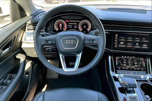 2023 Audi Q8 55 Premium