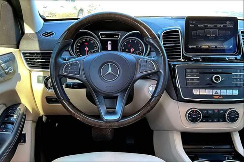 2017 Mercedes-Benz GLS 450 4MATIC