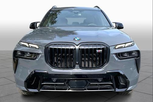 2023 BMW X7 M60i