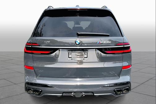 2023 BMW X7 M60i