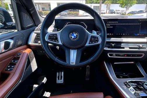 Black Sapphire Metallic 2024 BMW X5 sDrive40i