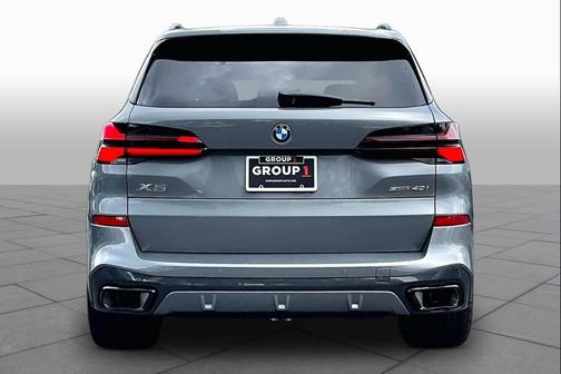 Skyscraper Grey Metallic 2026 BMW X5 sDrive40i