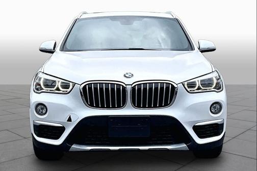 Mineral White Metallic 2017 BMW X1 xDrive 28i