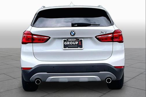 Mineral White Metallic 2017 BMW X1 xDrive 28i