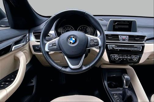 Mineral White Metallic 2017 BMW X1 xDrive 28i