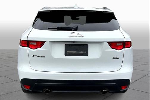 2018 Jaguar F-PACE 25t Premium