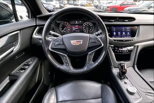 2020 Cadillac XT5 Premium Luxury