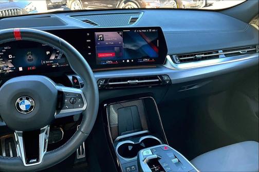 2025 BMW X2 M35i